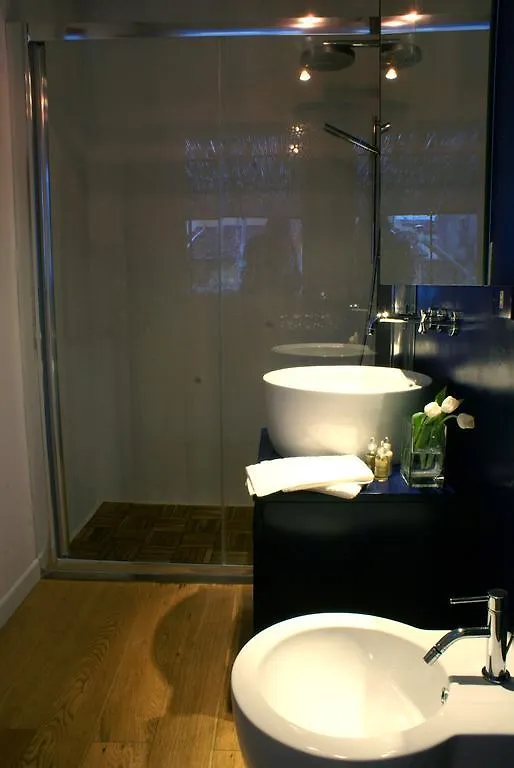 Ambrogio Apartment Florence